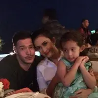 Perkawinan Zack Lee dan Nafa Urbach saat ini berada di ujung tanduk. Apa yang menjadi penyebab perceraian akhirnya terungkap.