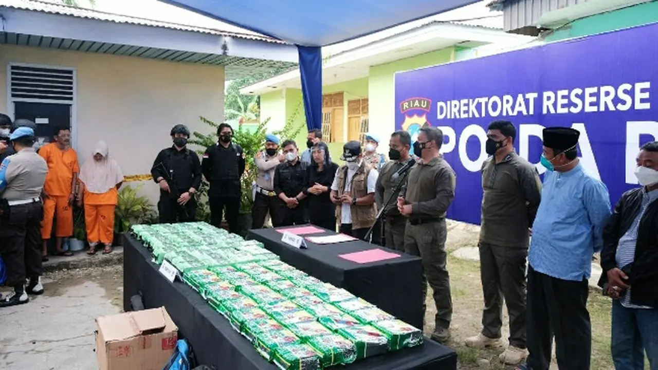 Konferensi pers pengungkapan 81 kilogram narkoba jenis sabu oleh Polda Riau di Pekanbaru.