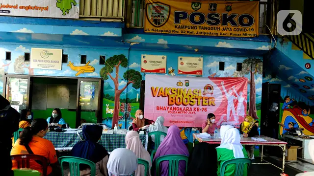 Vaksinasi Booster Gratis Sembako
