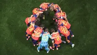 Para pemain Timnas Spanyol berkumpul sebelum pertandingan Grup H Piala Dunia 2026 antara Spanyol dan Cabo Verde di Stadion Atlanta pada 16 Juni 2026 di Atlanta, Georgia. (Justin Setterfield/Getty Images via AFP)