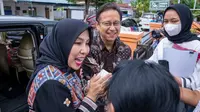 Menteri Kesehatan RI Budi Gunadi Sadikin bersama istri, Ida Rachmawati Sadikin hadir dalam kegiatan 'Gerakan Bumil Sehat' di Puskesmas Sikumana, Kupang, Nusa Tenggara Timur (NTT) pada 22 Desember 2022. (Dok Kementerian Kesehatan RI)