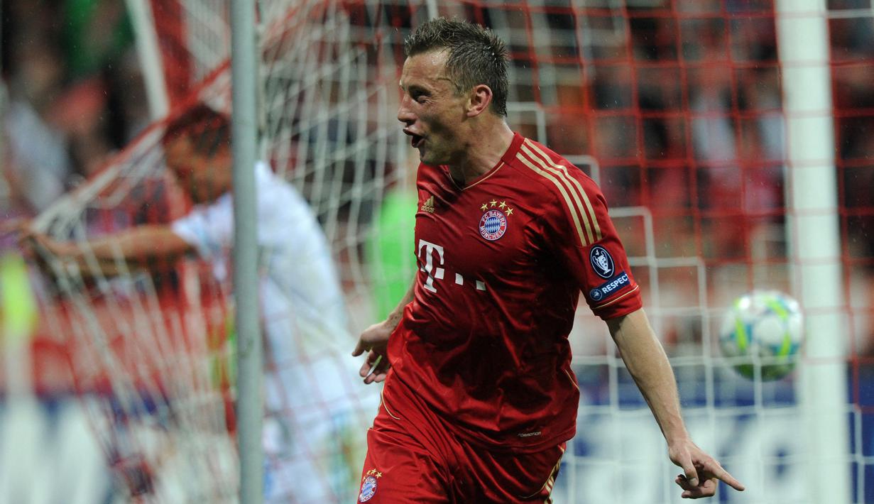 Ivica Olic. Striker ini didatangkan Bayern Munchen dari Hamburger SV pada awal musim 2009/2010. Hanya bertahan 3 musim dengan penampilan sebanyak 80 laga di semua ajang dan mencetak 23 gol. Saat ini menjadi manajer tim CSKA Moscow. (AFP/Christof Stache)