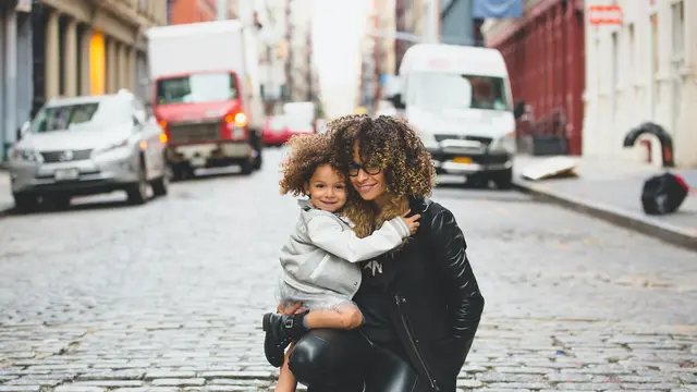 6 Tips Mengajarkan Body Positivity pada Anak Sejak Dini