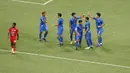 <p>Para pemain Chonburi FC merayakan gol ke gawang Persija Jakarta saat laga persahabatan antara Persija Jakarta menghadapi Chonburi FC dalam rangka Grand Launching Jakarta International Stadium (JIS), Minggu (24/7/2022). (Bola.com/M Iqbal Ichsan)</p>
