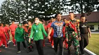 Harga Masker Istri Jenderal TNI Andika Perkasa Ditaksir Puluhan Juta. (Sumber: Instagram.com/tni_angkatan_darat)