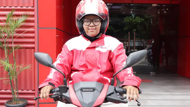 Kisah Kurir Perempuan Lion Parcel: Semangat Kartini Masa Kini Menembus Batas