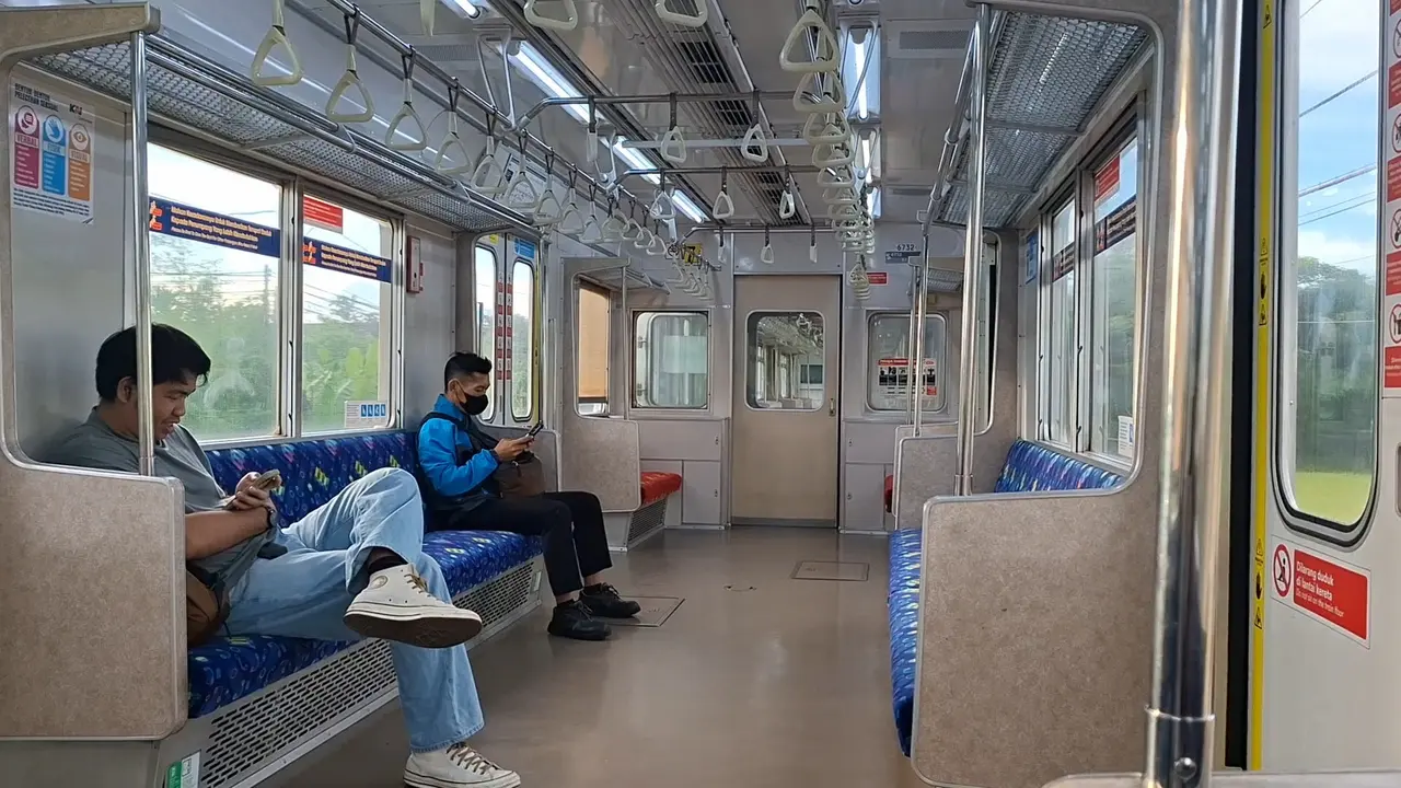 KRL Commuter Line Masih Lengang saat Hari Pertama Lebaran 2026