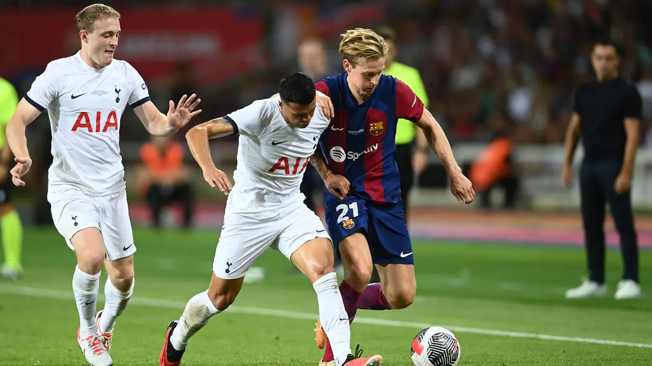 Gelandang Barcelona, Frenkie de Jong.