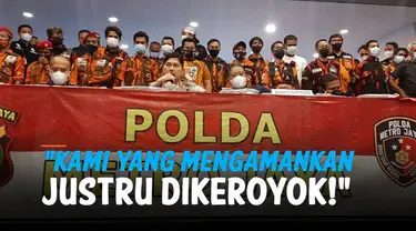 Satu anggota kepolisian menjadi korban pengeroyokan yang dilakukan Organisasi Masyarakat Pemuda Pancasila (Ormas PP) saat melakukan demo di depan Gedung DPR, Kamis (25/11/21). Mengetahui anggotanya menjadi korban pengeroyokan, Kapolres Metro Jakarta ...