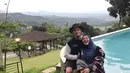 Meski begitu, jarak usia Ikke Nurjanah dan Karlie Fu ternyata tak menghalangi kasih sayang yang begitu besar di antara keduanya. (FOTO: instagram.com/karliefu_/)
