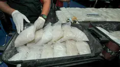  Badan Narkotika Nasional (BNN) menggagalkan peredaran sabu yang diduga dikendalikan sindikat internasional. 7 Kilogram sabu disita dari tangan para sindikat barang haram itu. 