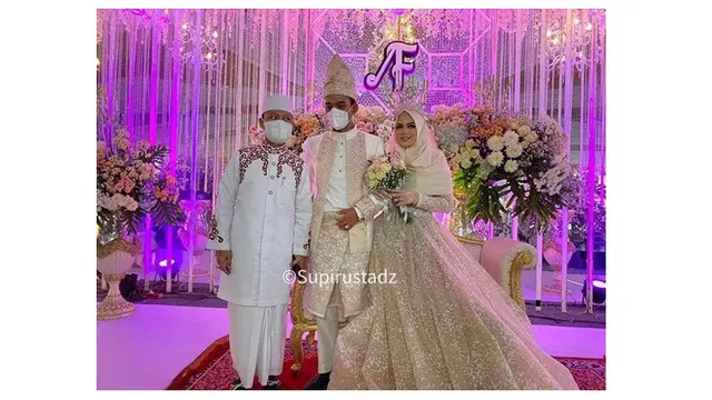 7 Potret Resepsi Pernikahan Ustaz Abdul Somad, Digelar Tertutup