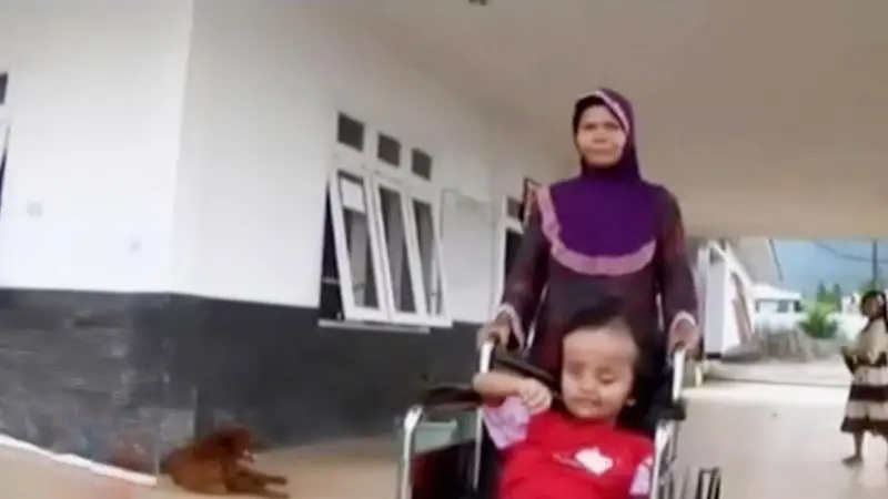 VIDEO: Perjuangan Sakinah Penderita Hidrosefalus Cari Bantuan