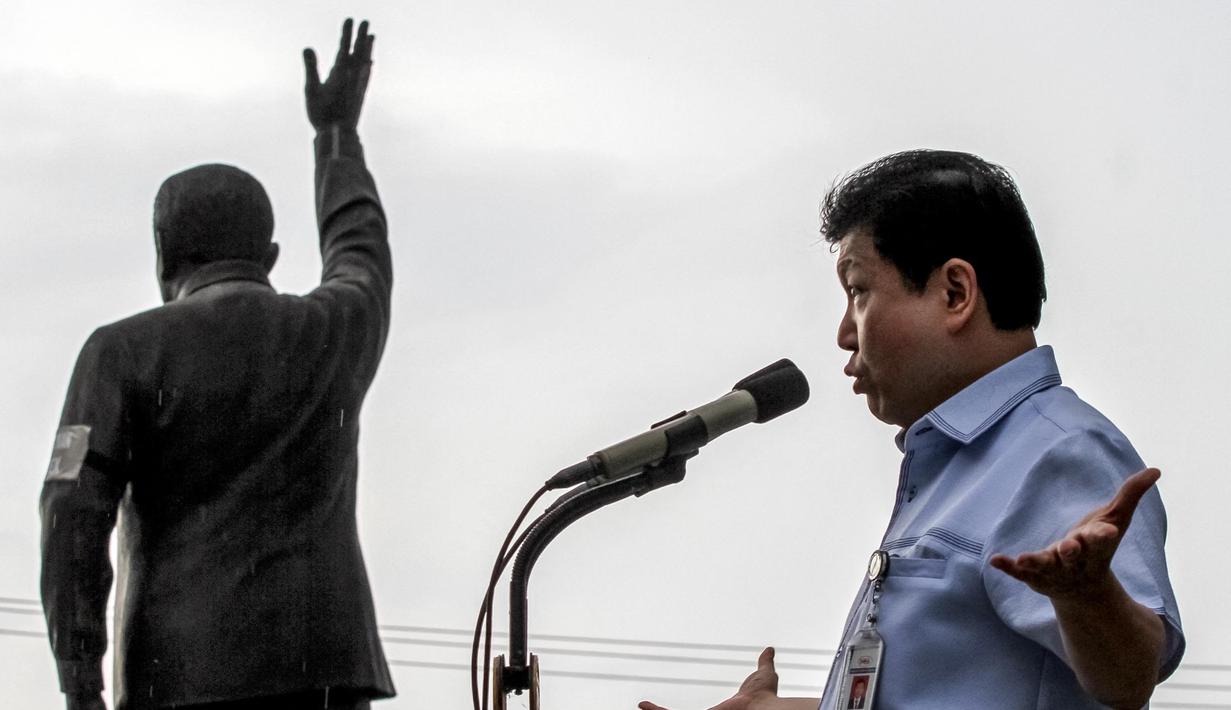 PT. Sri Rejeki Isman Tbk (Sritex) resmi menghentikan kegiatan operasionalnya pada Sabtu (1/3/2025). (DIKA/AFP)