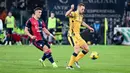Bertanding di markas Cagliari, Sardegna Arena, Inter Milan sempat kesulitan di babak pertama. Tuan rumah bisa memaksa bermain imbang 0-0 di babak pertama. (Gianluca Zuddas/LaPresse via AP)