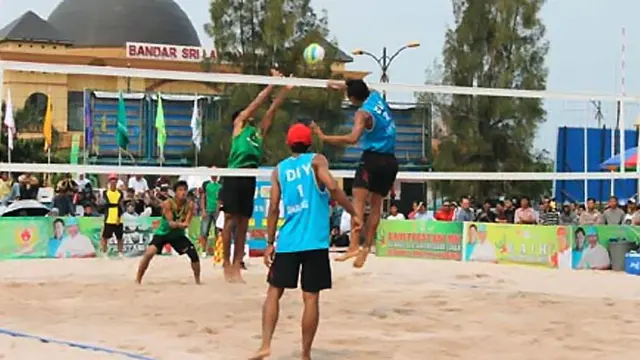 voli_pantai_putra_120917b.jpg