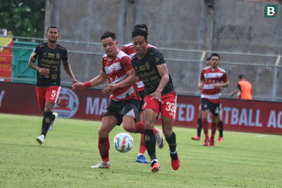 FOTO Madura United Vs Bali United