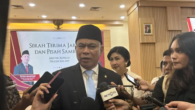 Resmi Jabat Menteri Koperasi, Budi Arie Bakal Ajak Warga Indonesia Berkoperasi
