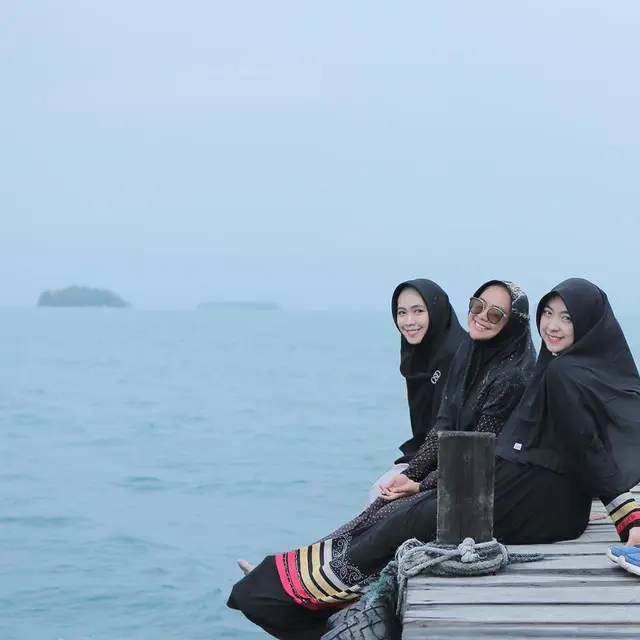 5 Potret Bahagia Ria Ricis dan Keluarga