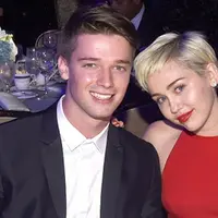 Akankah Miley Cyrus - Patrick Schwarzenegger bisa mempertahankan hubungan mereka?