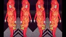 Katy Perry menyamar sebagai sebuah snack jagung, Cheetoz dan membungkus badannya dengan kostum oranye saat perayaan Halloween di Manhattan, New York, Jumat (31/10/2014). (instagram.com/katyperry)
