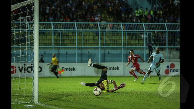 Arema Cronus Taklukan Persela Lamongan di SCM Cup 2015