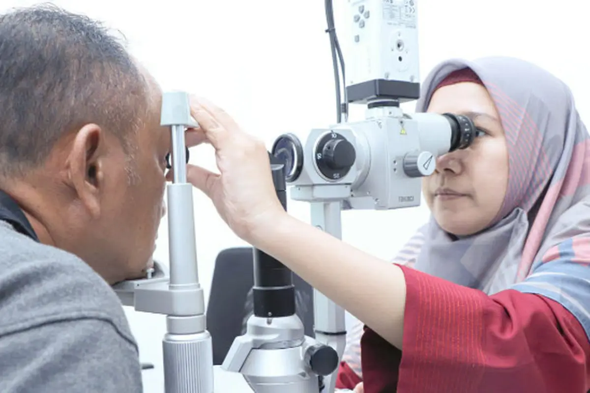 Cerita RS dan Klinik Mata KMU Jadi Solusi Penderita Katarak Yang Ingin Bebas Kacamata