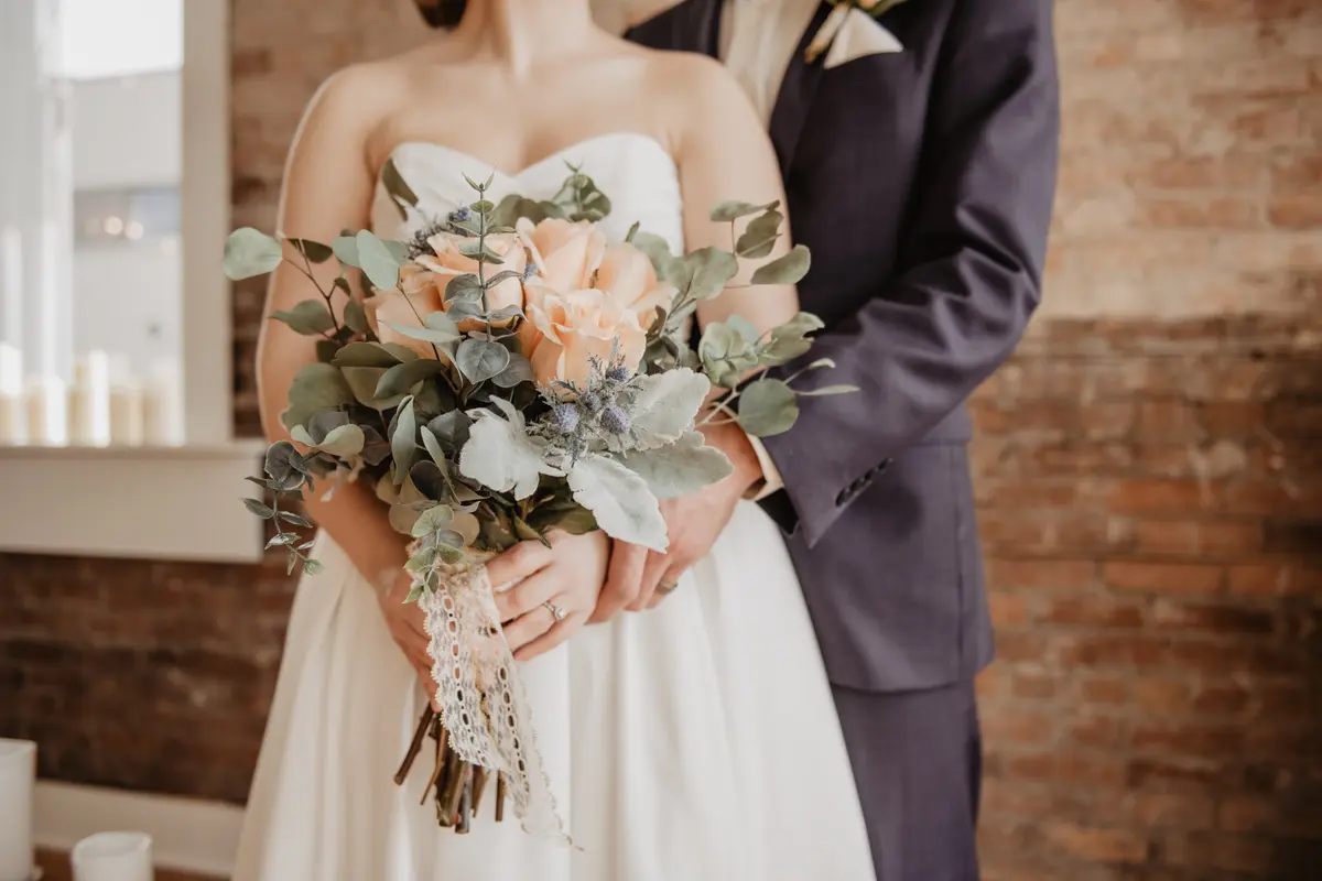 Ilustrasi menikah pernikahan wedding