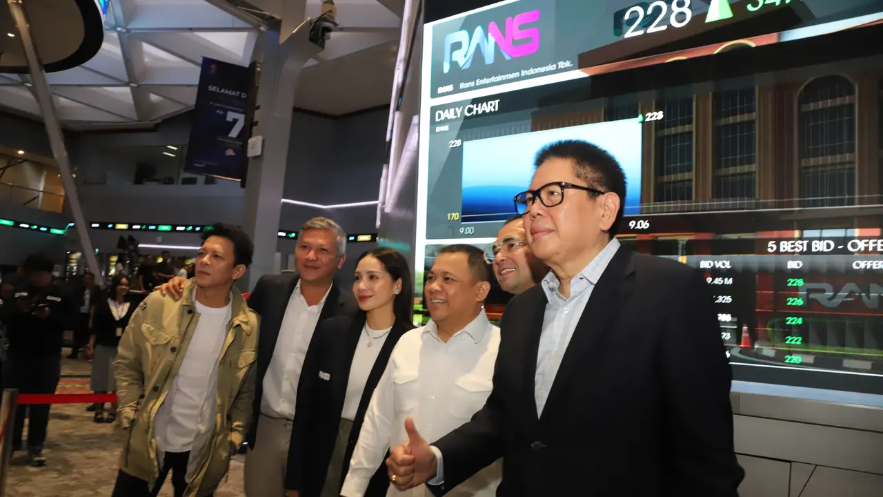 Gaya Smart Casual Nagita Slavina di Momen IPO RANS, Elengan dengan Sentuhan Quiet Luxury
