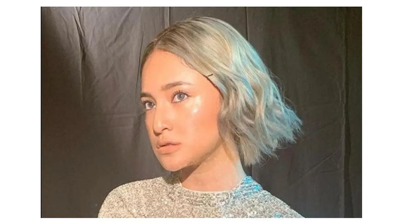 8 Potret Transformasi Gaya Rambut Marshanda, Terbaru Warna Pelangi