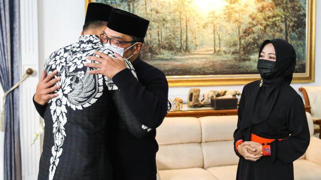 AHY Peluk Ridwan Kamil