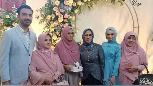 5 Momen Lamaran Reza Zakarya D'Academy, Banjir Ucapan Selamat dan Doa dari Netizen