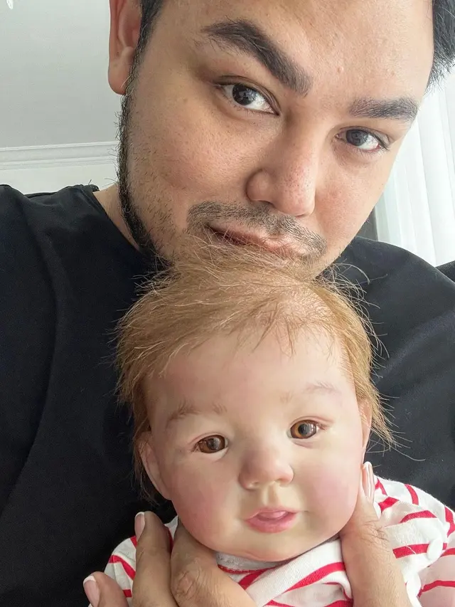 8 Momen Ivan Gunawan saat Asuh 'Sang Anak' Miracle Putra, Jadi Sorotan