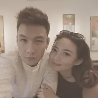 Fendy Chow bersama kekasihnya. (Instagram @fendychow)