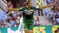 Pemain Leganes, Victor Diaz melakukan selebrasi usai merobak jala Celta Vigo, pada laga La Liga Spanyol, di Stadion Balaidos, Selasa (23/8/2016) dini hari WIB. Leganes unggul 1-0.  (EPA/Salvador Sas)