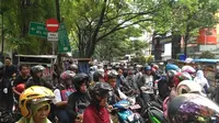 Sempitnya Parkiran Kampus Universitas Muhammadiyah Tangerang