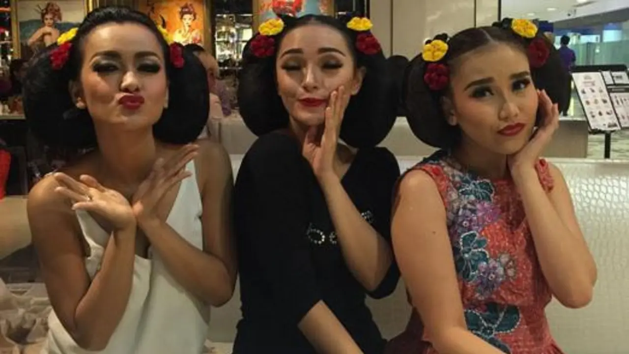 Julia Perez, Zaskia Gotik, dan Ayu Ting Ting