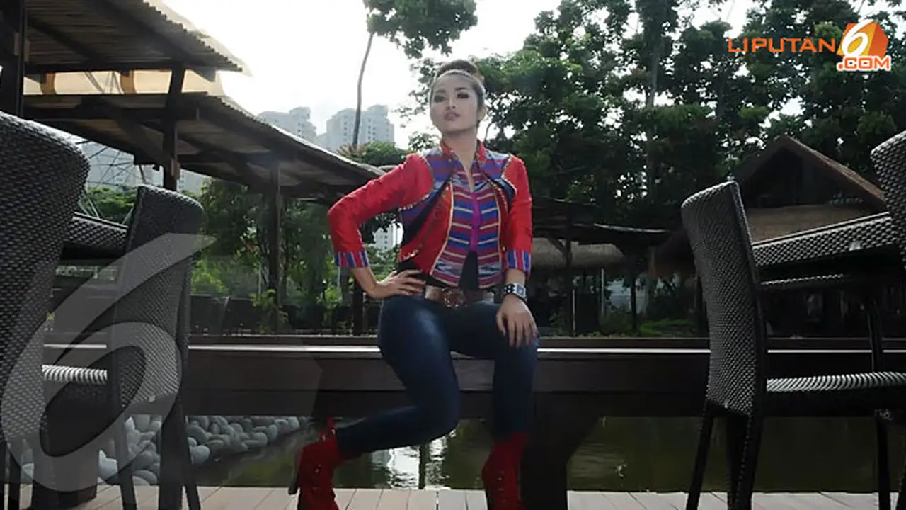fitri-carlina-2-131223b.jpg