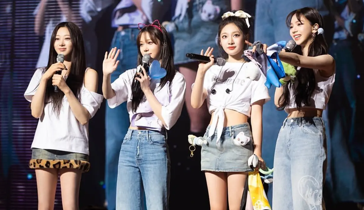 Konser Aespa ini pun turut serta dihadiri oleh beberapa artis SM Entertainment lainnya. Bahkan, para member juga turut menyapa para senior mereka yang hadir dan memberi dukungan. (Liputan6.com/IG/@smtown)