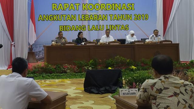 Kementerian Perhubungan, Kementerian Sosial, Polri, dan Pemerintah Provinsi Jawa Timur menggelar Rakor Angkutan Lebarandi Gedung Negara Grahadi, Surabaya, Minggu (12/5/2019).