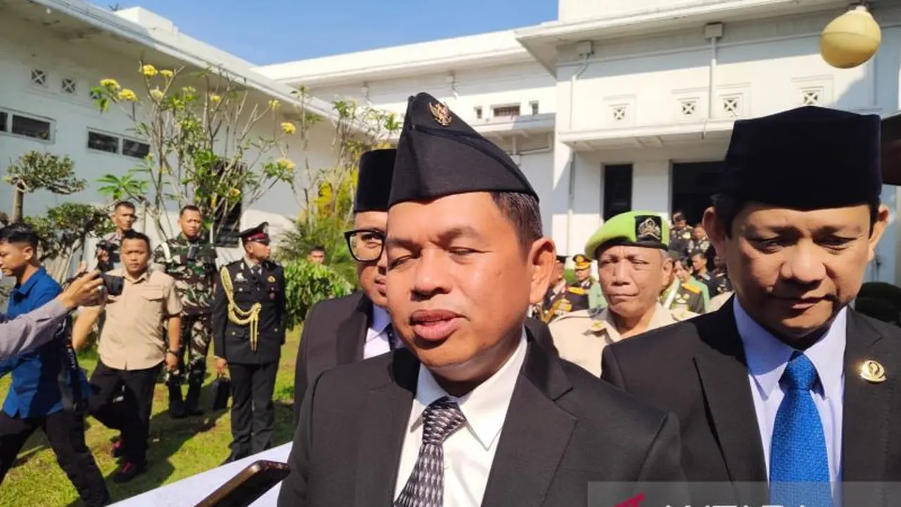 Gubernur Jawa Barat Dedi Mulyadi