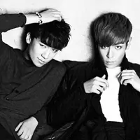 TOP melarang Seungri memasuki rumahnya. (Foto: Pintrest)