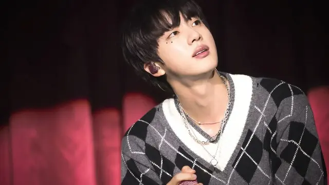 Momen Jin BTS Donasi Rp 1,1 Miliar. (instagram/jin)