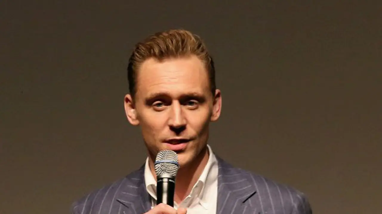 [Bintang] Tom Hiddleston