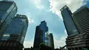 Gedung bertingkat di kawasan Sudirman, Jakarta, (17/3/2015). Dinas Penanggulangan Kebakaran dan Keselamatan Provinsi DKI akan menjalankan verifikasi untuk memastikan kelengkapan proteksi kebakaran di tiap gedung bertingkat. (Liputan6.com/Faizal Fanani)