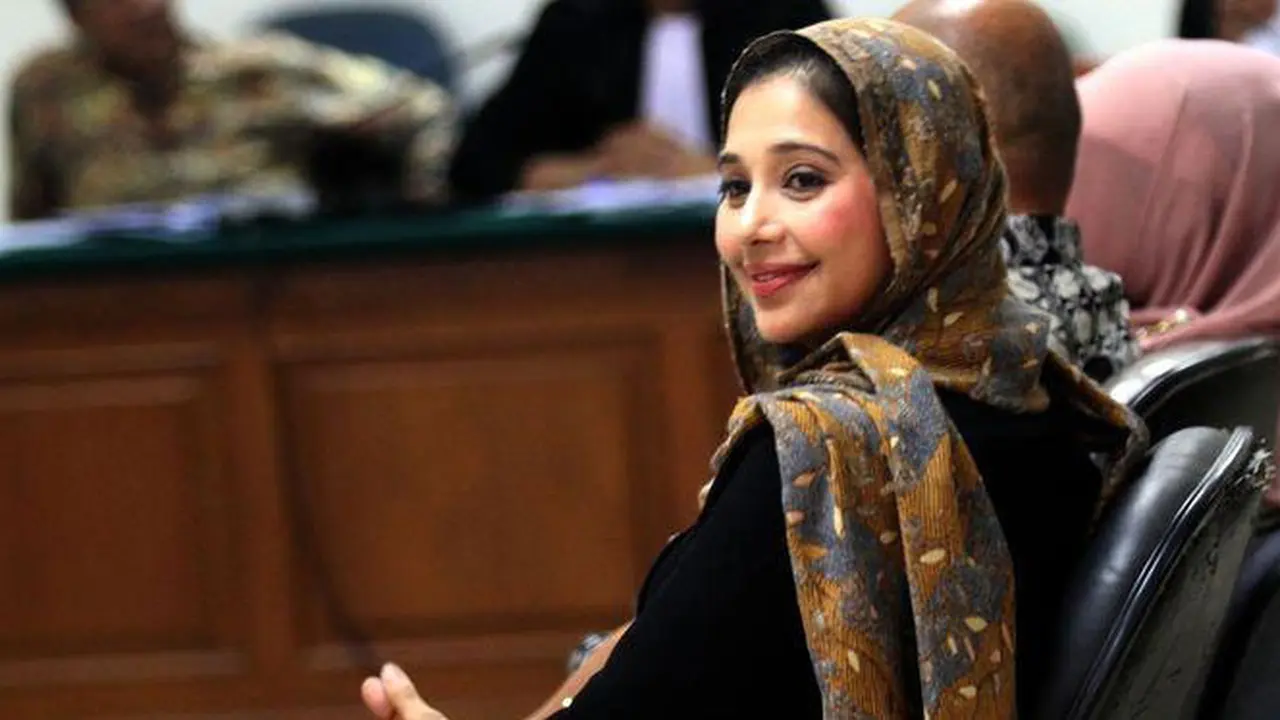Ayu Azhari