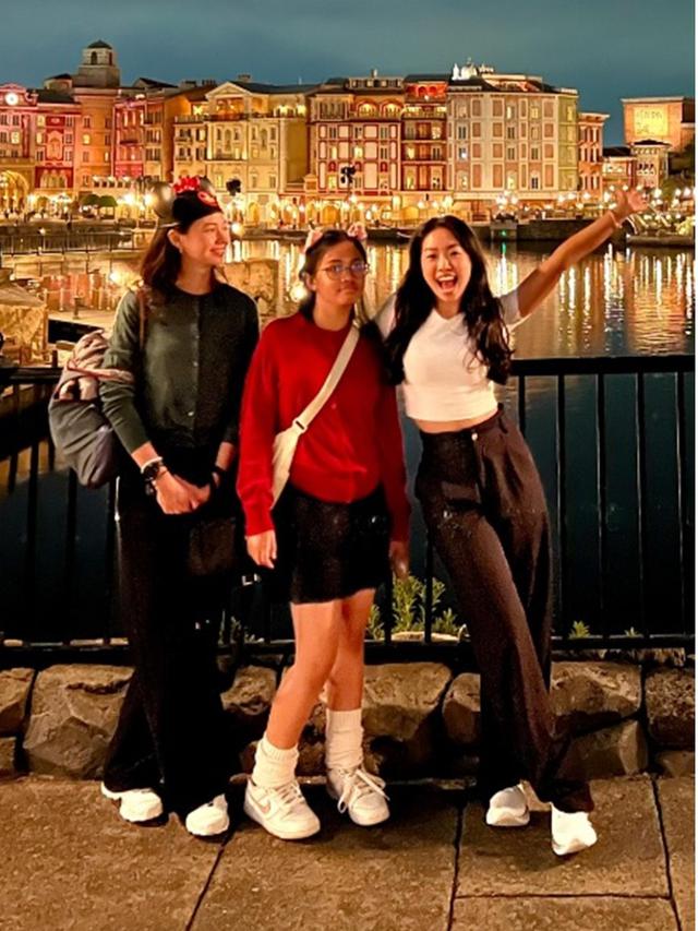 6 Potret Yuki Kato Bareng Reina dan Sakura, Dua Adiknya yang Keturunan Jepang