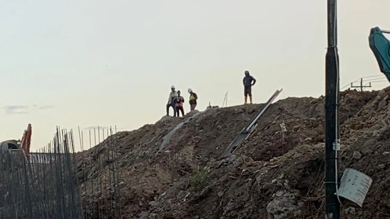Kuli Proyek
