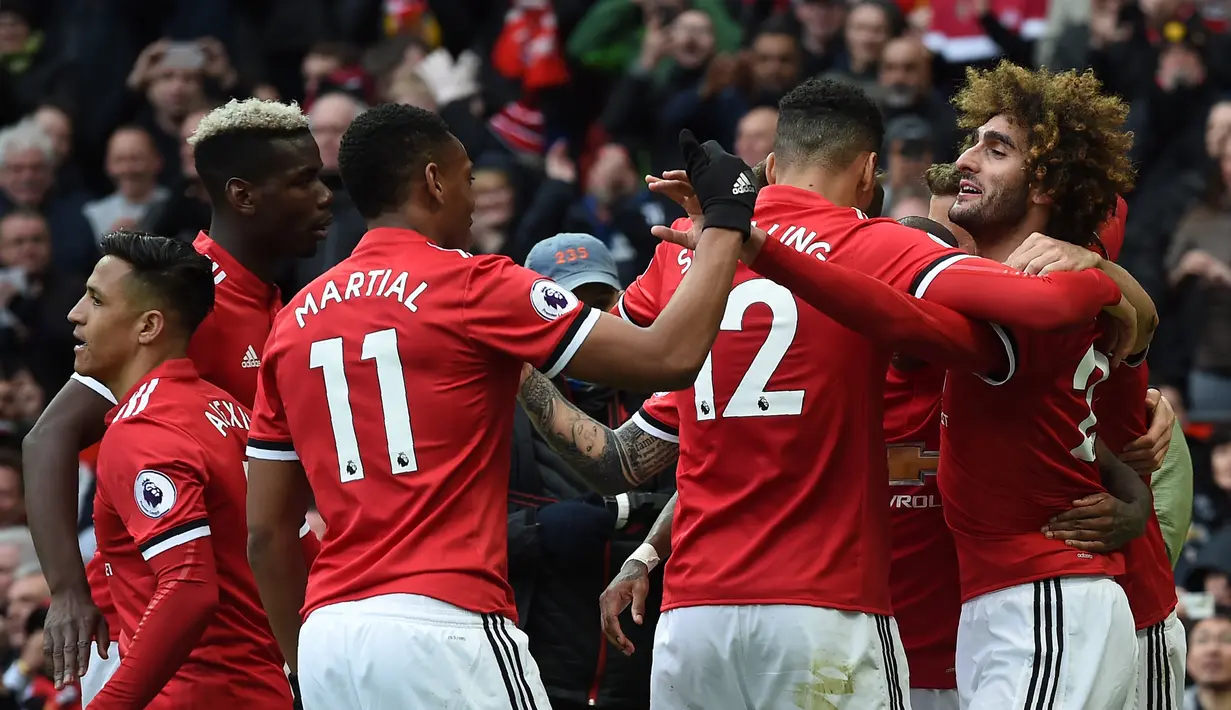 Mou bisa saja dipecat jika kembali memberikan penampilan inkonsisten. Dengan begitu jalan Zidane menjadi pelatih MU terbuka lebar. (AFP/Paul Ellis)