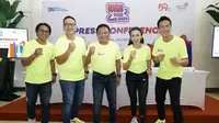 Direktur Utama Telkom Indonesia, Ririek Adriansyah (tengah), SVP Corporate Communication & Investor Relation Telkom, Ahmad Reza (kedua dari kiri), Brand Ambassador Digiland Run 2024, Daniel Mananta (paling kanan) dan Melanie Putria (kedua dari kanan), serta Director D&D Sport, Dardityo Santoso (paling kiri) saat press conference Digiland Run 2024 di Jakarta, Senin (10/6/2024).